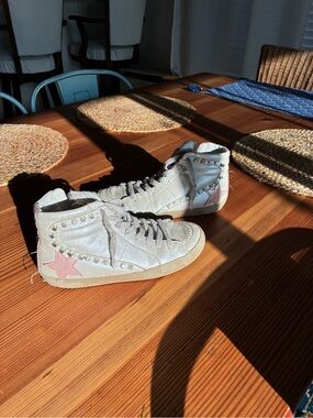 ShuShop White High-Top Kids Sneakers with Pink Star